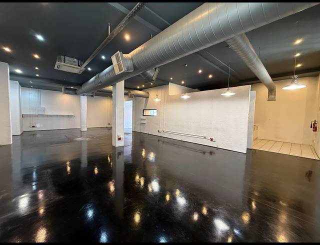 228M² OFFICE TO LET IN MILPARK